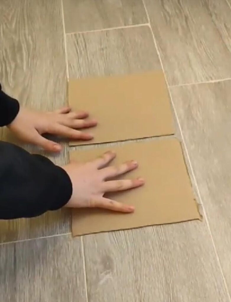 Dos cuadrados. Doblar la ropa